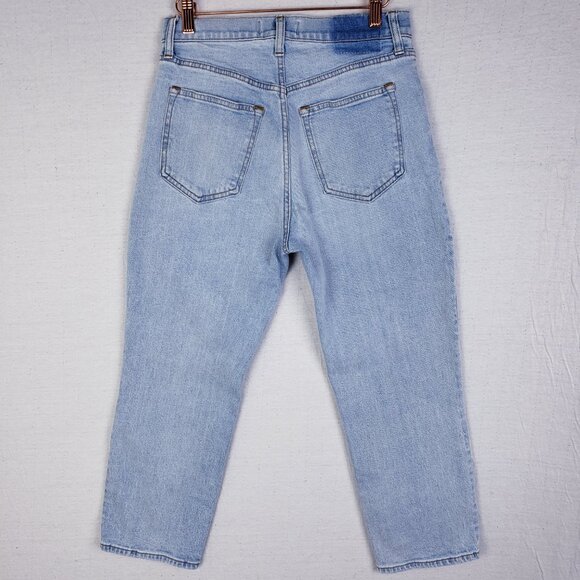 A & F Ultra High Rise Ankle Straight Jean Curve Love Light Wash size 27 XShort - Picture 7 of 11